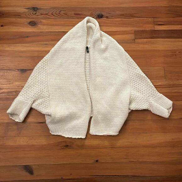 7 For All Mankind Alpaca Wool Blend Cream Knit Shrug Sweater Womens Size Medium - Picture 3 of 13